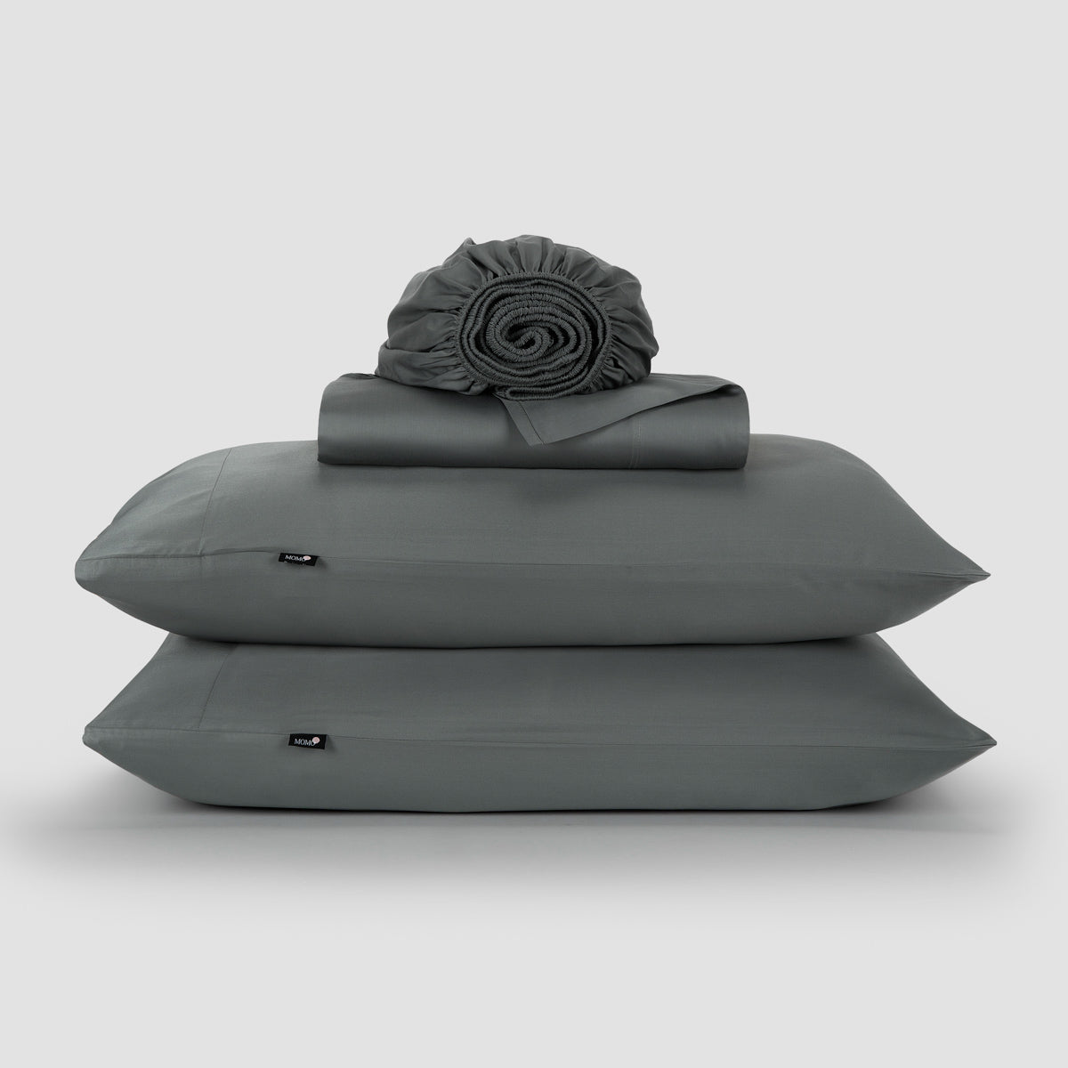 Jogo Lençol de Cima cinzento bambu by Momo Cotton – tecido de cetim 300 fios, suave, respirável e sustentável.